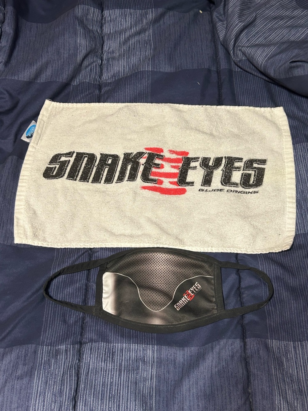 G.I. Joe; Snake eyes lot of 2! Rally towel and mask! Exclusive cinema release!